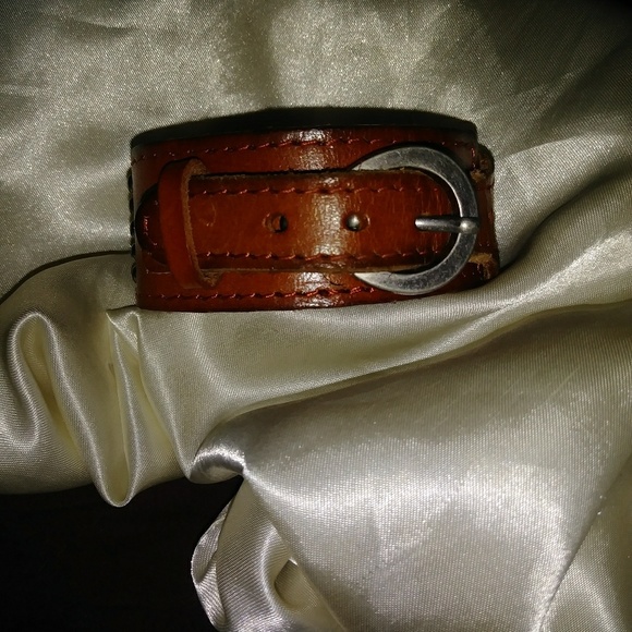 Genuine Leather Studded wristlet - Picture 2 of 4